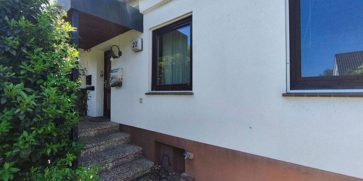 Mehrfamilienhaus, Wohnhaus Uetersen - 6 Zimmer, 140 m&sup2;, 349.000&euro; | Angebot:26798881