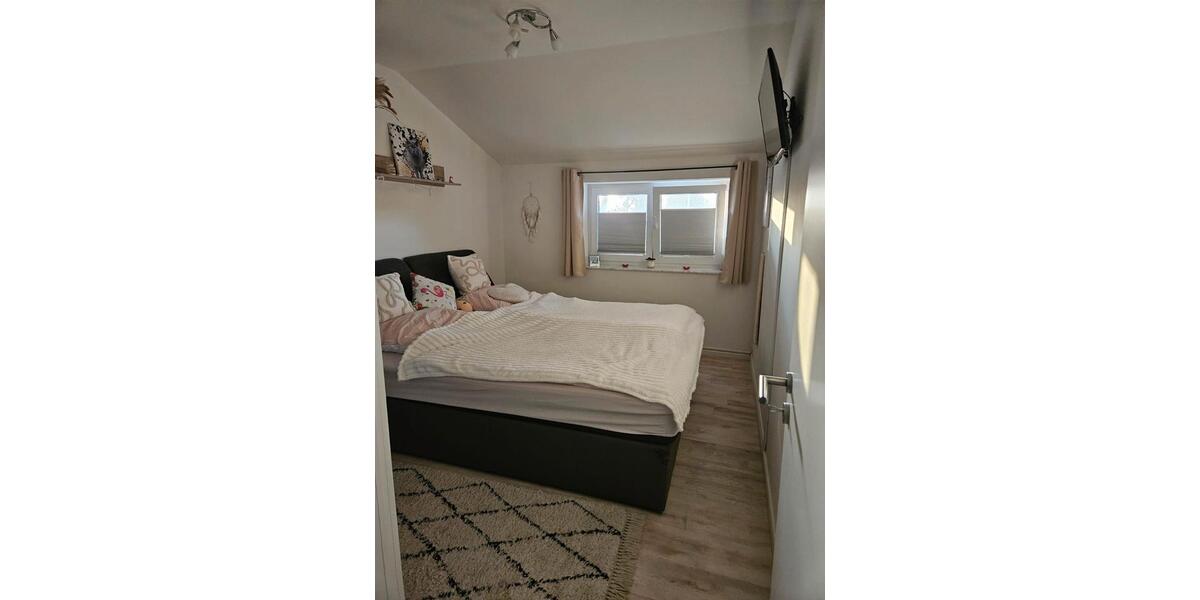 Etagenwohnung Uetersen - 2 Zimmer, 92 m&sup2;, 975&euro; | Angebot:26557162