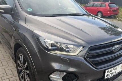 Ford Kuga 48.000 km 17.990 &euro; Ahrensburg 22926