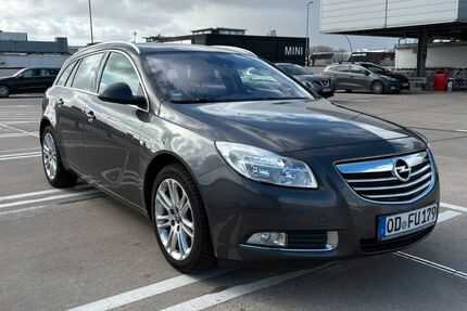 Opel Insignia 161.062 km 5.890 &euro; Hamburg 22119