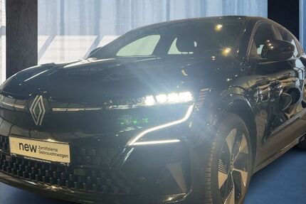 Renault Megane E-TECH 51.046 km 17.890 &euro; Hamburg 22763