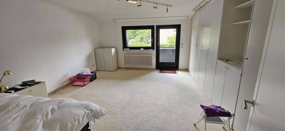 Doppelhaushälfte saniert mit Garten und Garage