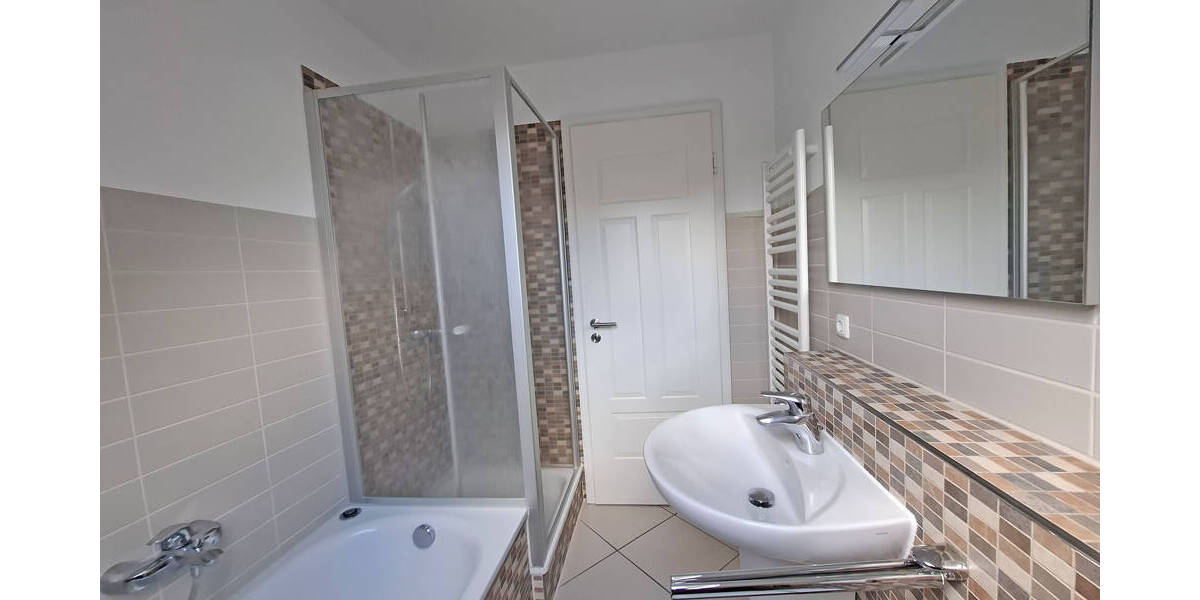 Etagenwohnung Hamburg Lokstedt - 3 Zimmer, 115 m&sup2;, 1.800&euro; | Angebot:26065049