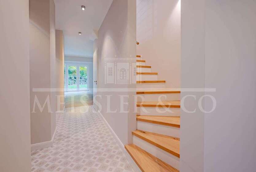 Haus zum Kaufen in Hamburg 2.190.000 € 179 m²