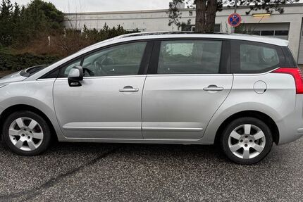 Peugeot 5008 125.623 km 2.390 € Barsbüttel 22885