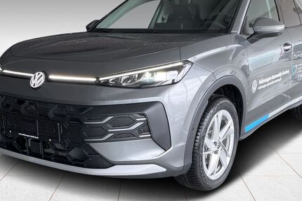 VW T-Roc 4.750 km 36.960 &euro; Hamburg 22419