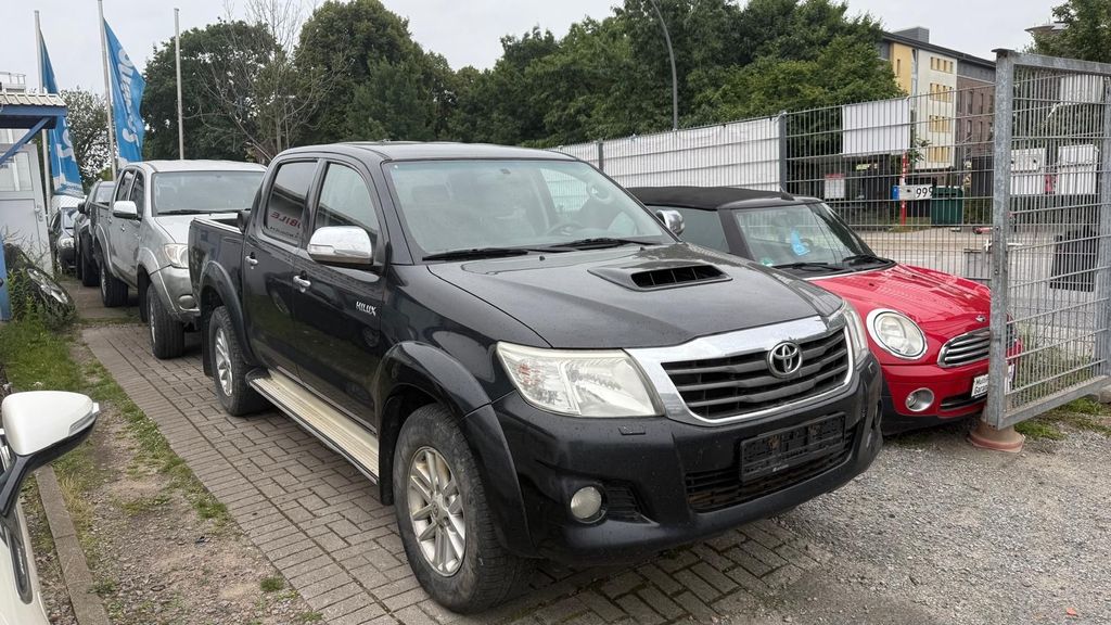 Toyota Hilux 183.244 km 13.499 &euro; hamburg 20539