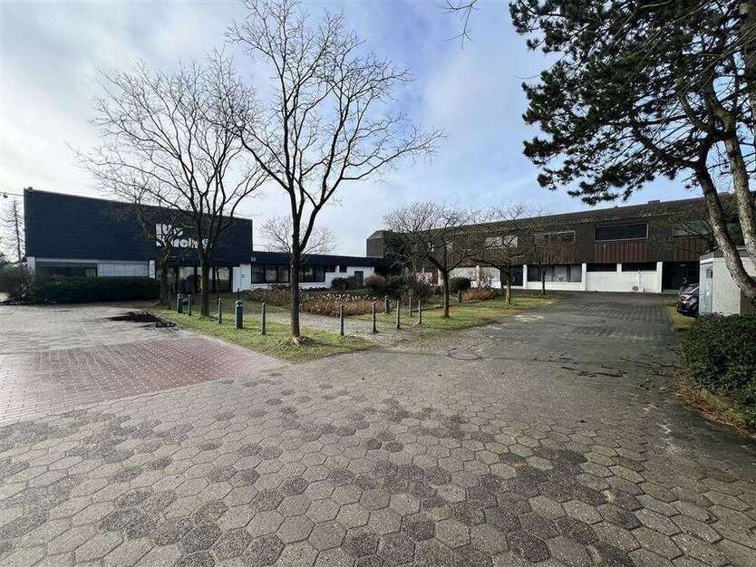 Büro in Seevetal 4.284 € 630 m²