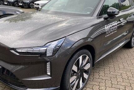 Volvo EX90