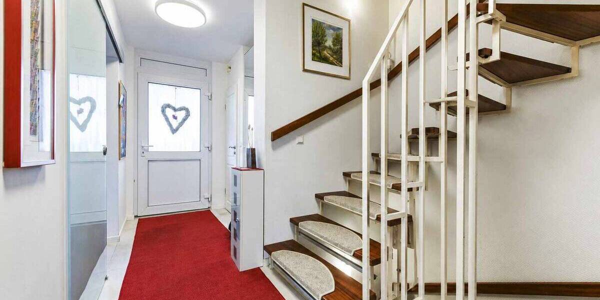 Reihenmittelhaus Hamburg Duvenstedt - 5 Zimmer, 120 m&sup2;, 679.000&euro; | Angebot:26806741
