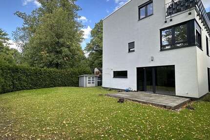 Haus zum Mieten in Hamburg 2.700 € 130.91 m² 4.5 zimmer