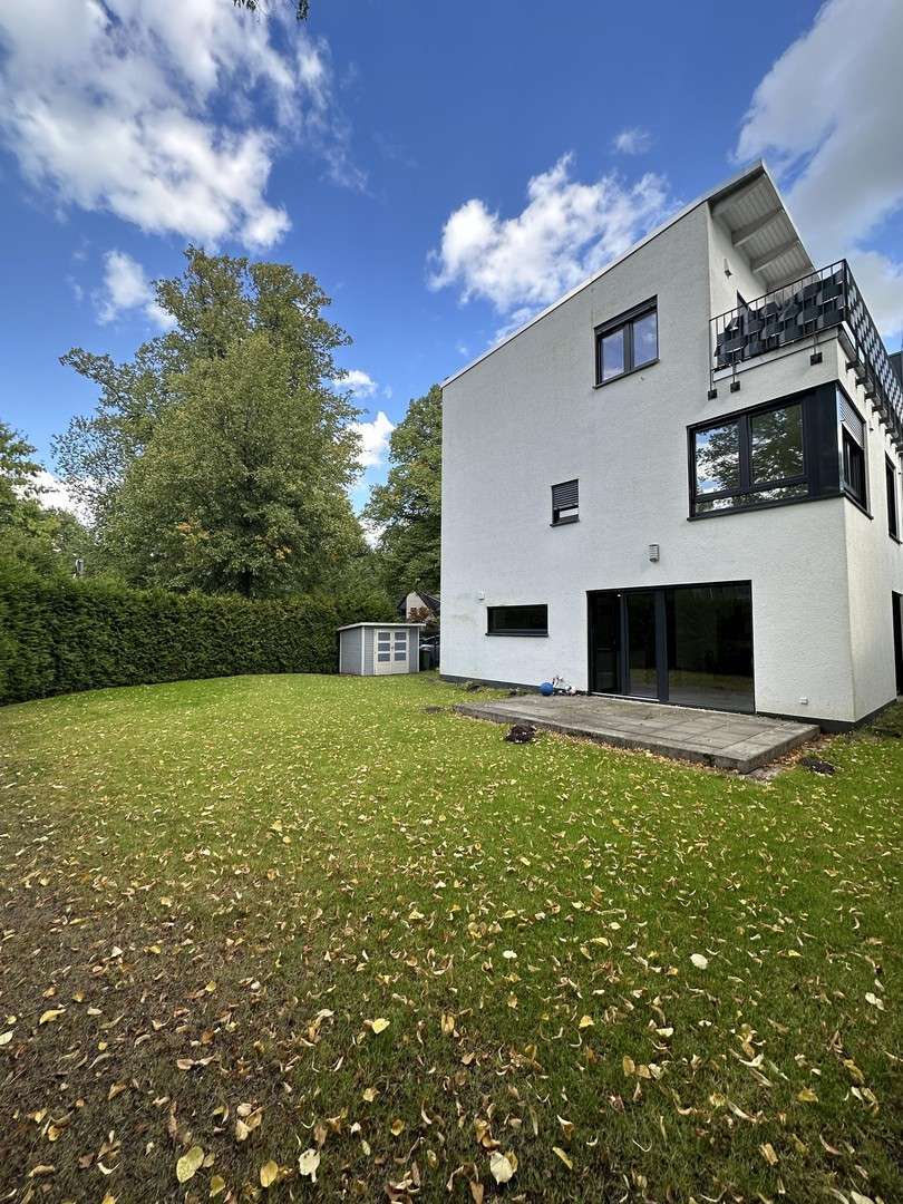 Haus zum Mieten in Hamburg 2.700 € 130.91 m² 4.5 zimmer