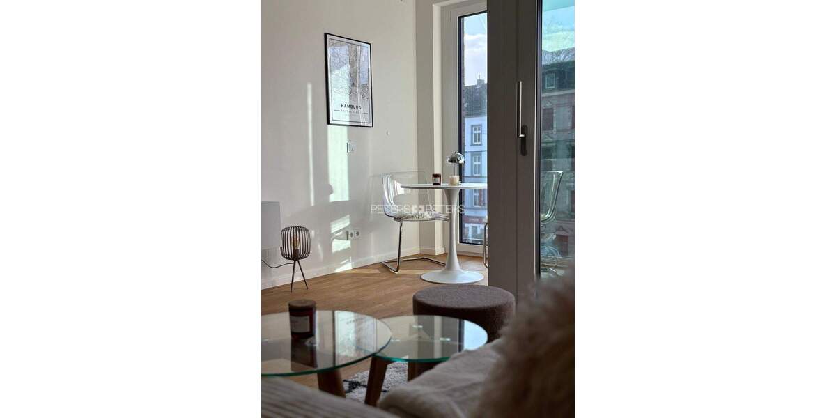 Koffer rein, fertig: 34 m² komplett möbliert - inkl. Waschtrockner & SmartTV 1 zimmer