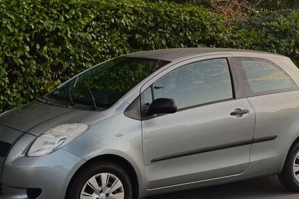 Toyota Yaris 147.000 km 2.250 &euro; Hamburg 22045