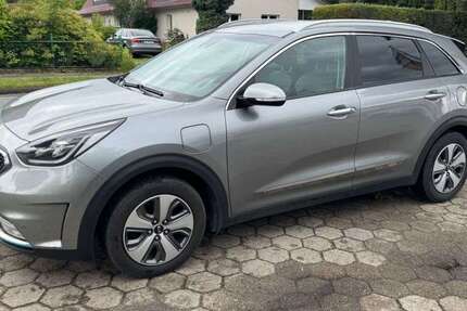 Kia Niro 220.000 km 9.900 &euro; Stelle 21435