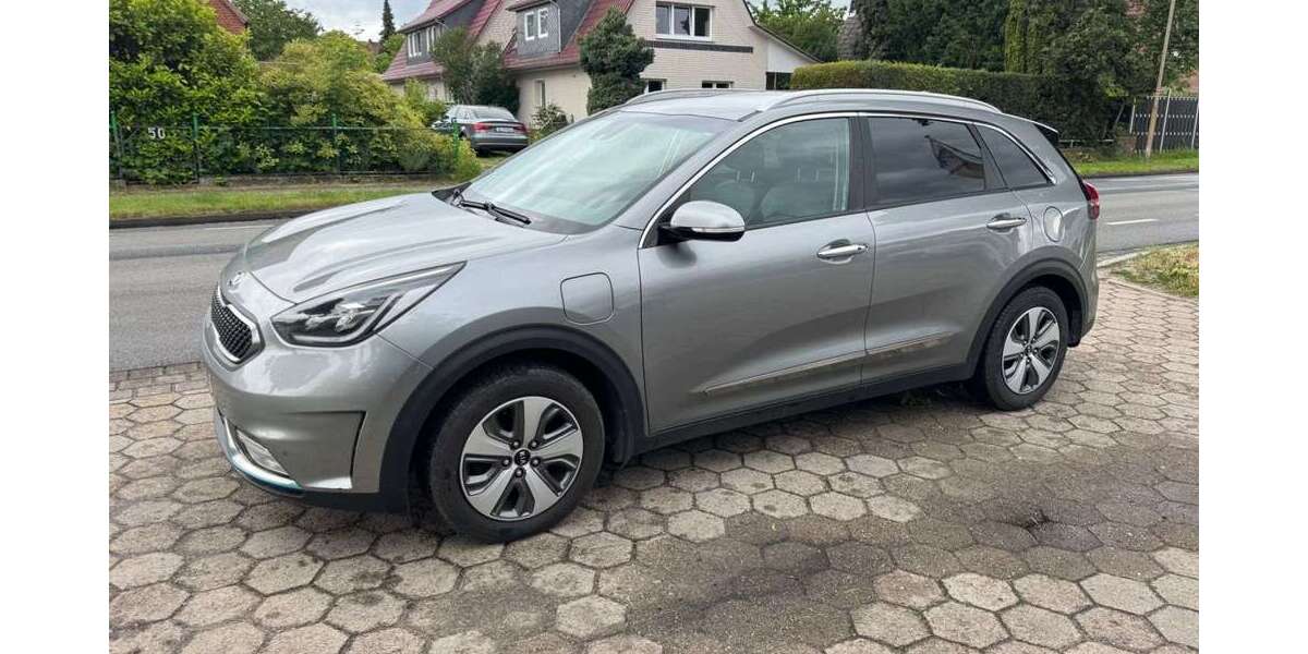 Kia Niro 220.000 km 9.900 &euro; Stelle 21435