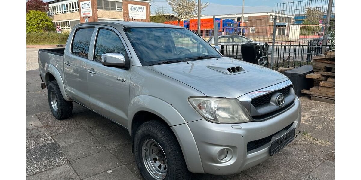 Toyota Hilux 278.647 km 9.990 &euro; Hamburg 22113