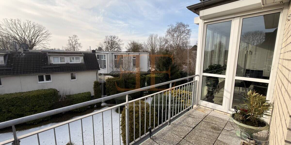 Sonnige 2-Zimmer-Wohnung mit Südbalkon und Tiefgarage in ruhiger Lage von Hamburg-Lurup - Etagenwohnung Hamburg / Lurup Lurup | Angebot:26261236