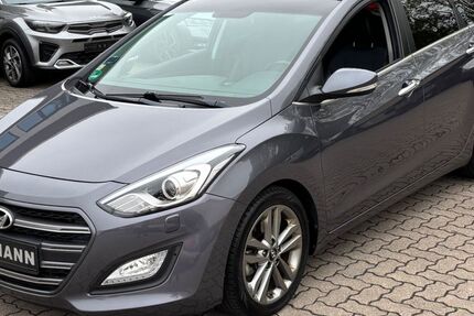 Hyundai i30 149.000 km 7.500 &euro; Rellingen 25462