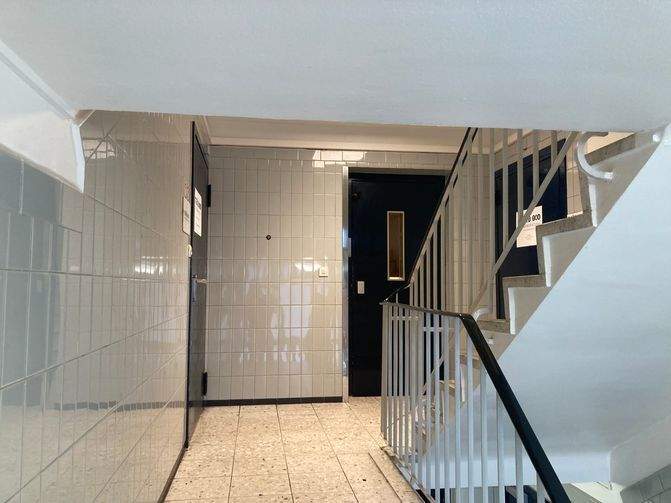 Schönes Büro 4 Räume in zentraler Lage, Fahrstuhl, TG zimmer