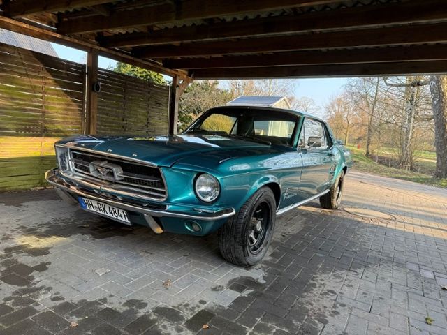 Ford Mustang 99.999 km 33.980 &euro; Hamburg 22047