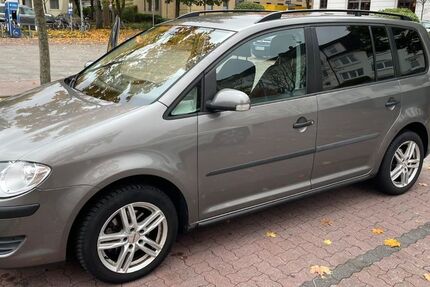 VW Touran 206.000 km 2.900 € Hamburg 22761