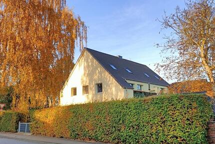 Wohnung über 2 Ebenen mit riesigem Dach-Atelier 2 zimmer