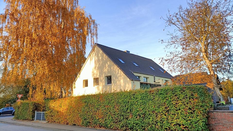 Wohnung über 2 Ebenen mit riesigem Dach-Atelier 2 zimmer