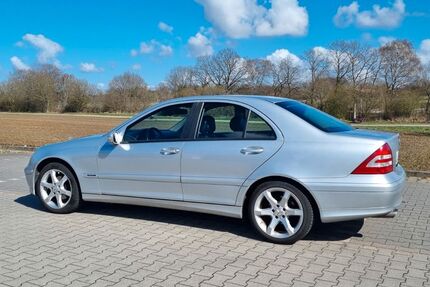 Mercedes-Benz C 180 204.000 km 5.555 &euro; Rosengarten 21224