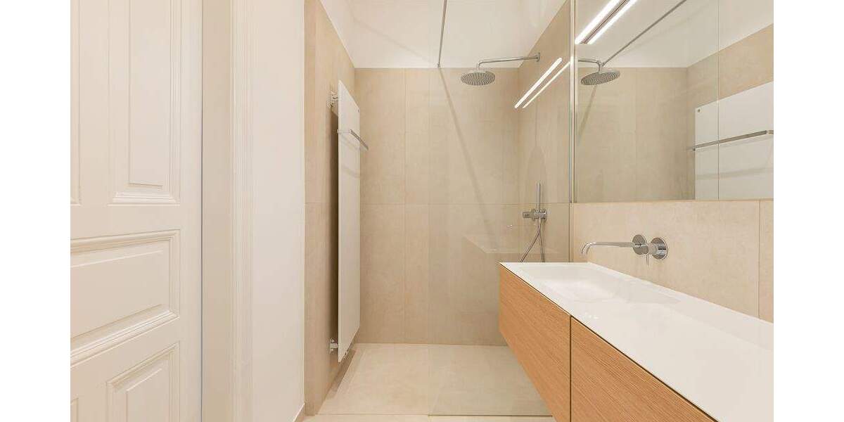 Exklusive Jugendstilwohnung in der Beletage - kernsaniert in bester Hamburger Lage 4 zimmer