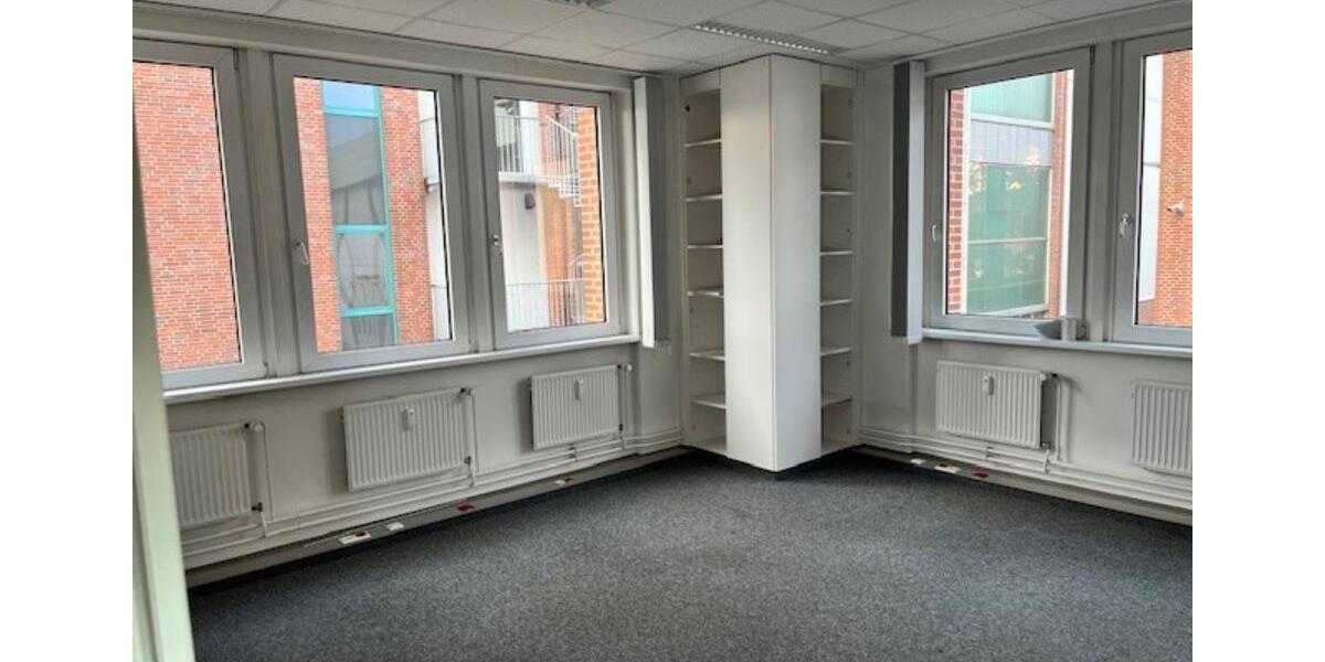 Büro (2 Räume) ca. 89 m² mit Aufzug zimmer