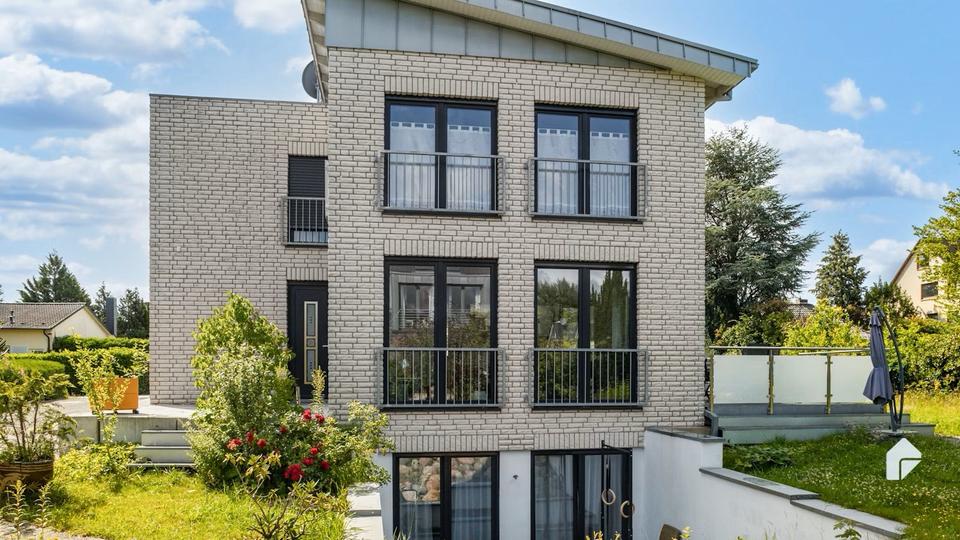 Maisonettenwohnung Hamburg Wandsbek - 5 Zimmer, 190 m&sup2;, 3.000&euro; | Angebot:26566824