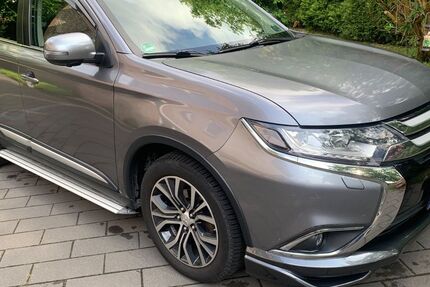 Mitsubishi Outlander 155.555 km 11.990 &euro; Hamburg 22399