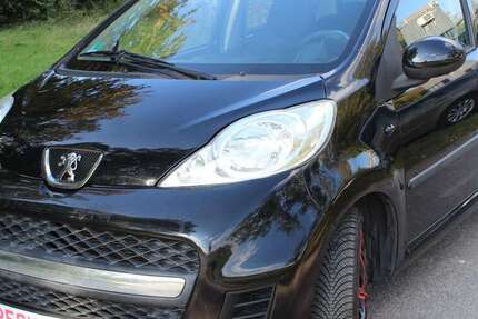 Peugeot 107 94.000 km 3.499 € Pinneberg Nord Hamburg 25421