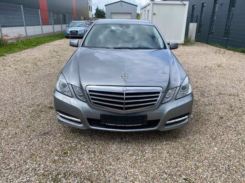 E 200