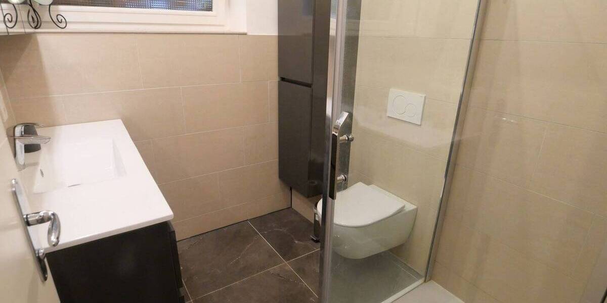 Bungalow Uetersen - 9 Zimmer, 400 m&sup2;, 1.090.000&euro; | Angebot:24111195