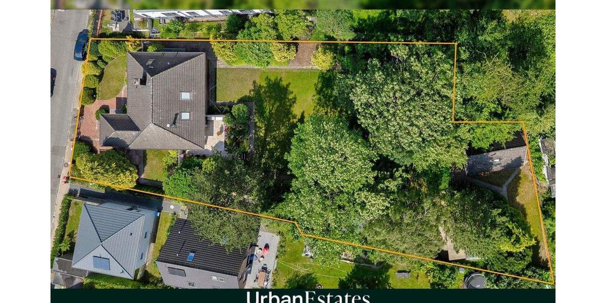 Grundstück mit positiven Vorbescheid für 6 Wohneinheiten zimmer