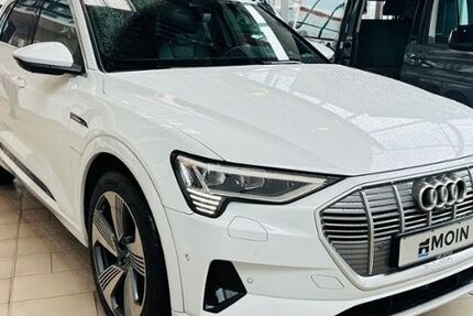 Audi e-tron 54.900 km 34.780 &euro; Hamburg 22047