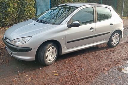 Peugeot 206 200.000 km 1.450 &euro; Hamburg 22043