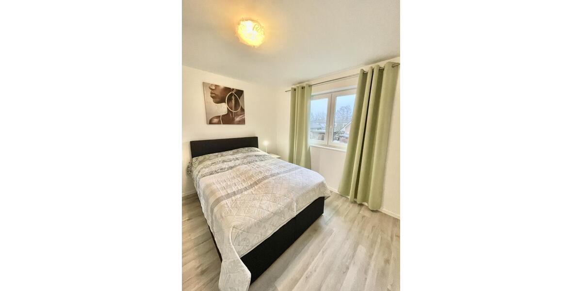 Reihenhaus Norderstedt Friedrichsgabe - 5 Zimmer, 132 m&sup2;, 2.250&euro; | Angebot:25656648