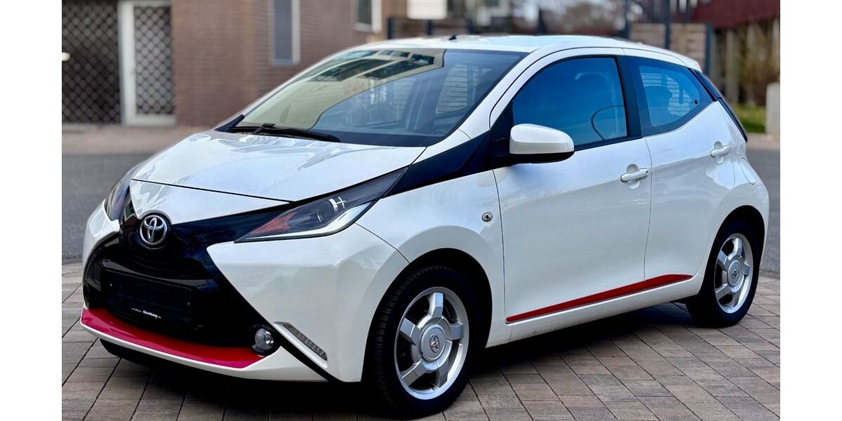 Toyota Aygo (X) 116.209 km 6.199 &euro; Norderstedt 22848