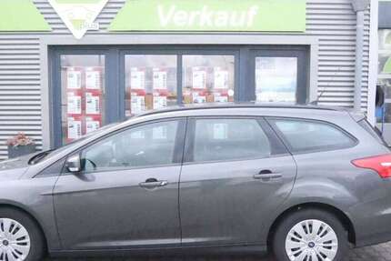 Ford Focus 81.156 km 7.990 &euro; Seevetal/Glüsingen 21217