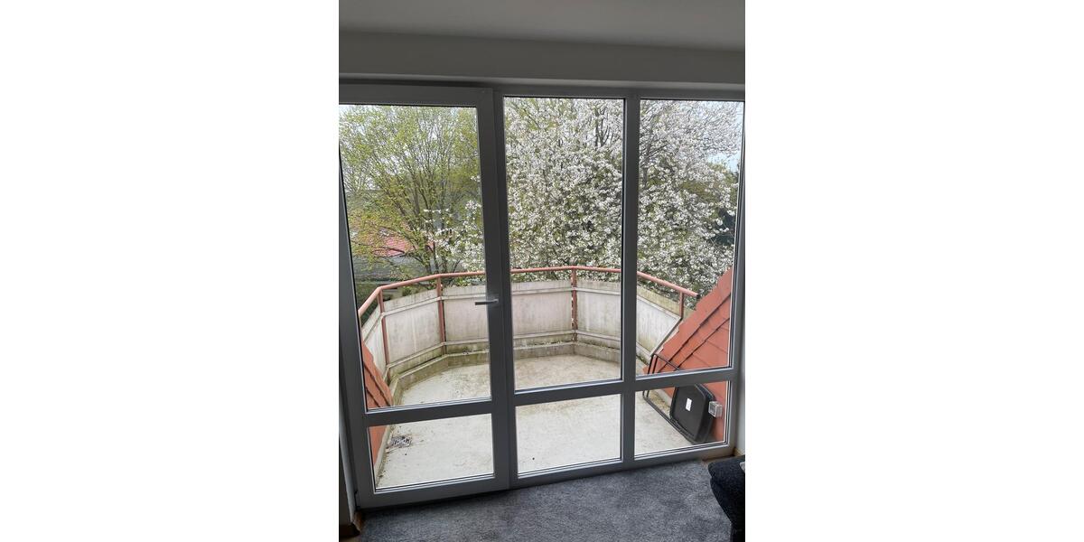 Dachgeschoßwohnung Hamburg Wandsbek - 1 Zimmer, 33 m&sup2;, 500&euro; | Angebot:26235317