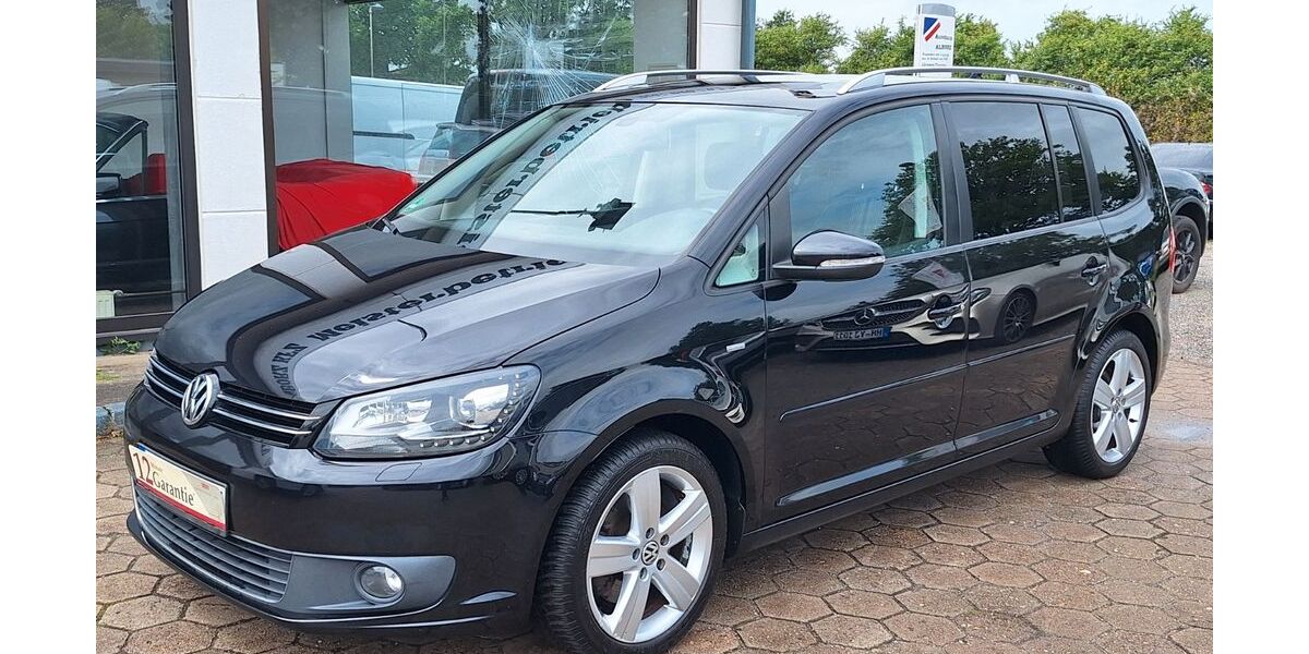 VW Touran 238.600 km 6.999 &euro; Stapelfeld 22145