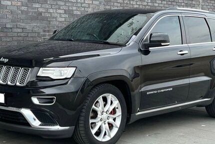 Jeep Grand Cherokee 111.000 km 23.900 &euro; Hamburg 20537