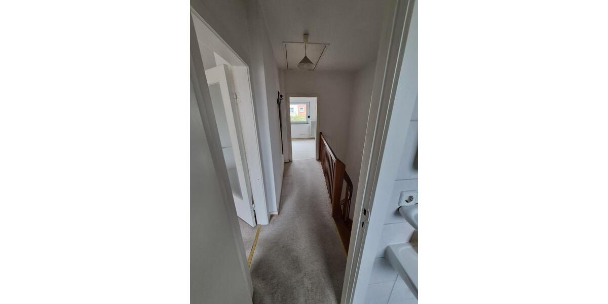 Reihenhaus Pinneberg - 3 Zimmer, 68 m&sup2;, 250.000&euro; | Angebot:27117610