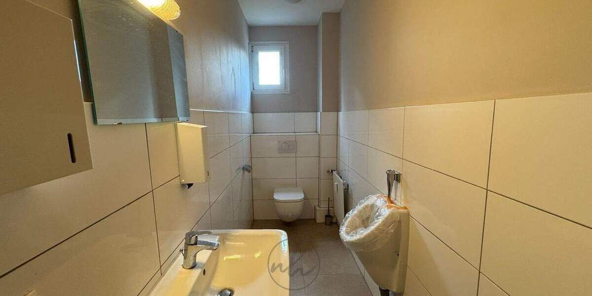 Gewerbeobjekt Barsbüttel - 3 Zimmer, 130 m&sup2;, 1.250&euro; | Angebot:26258633