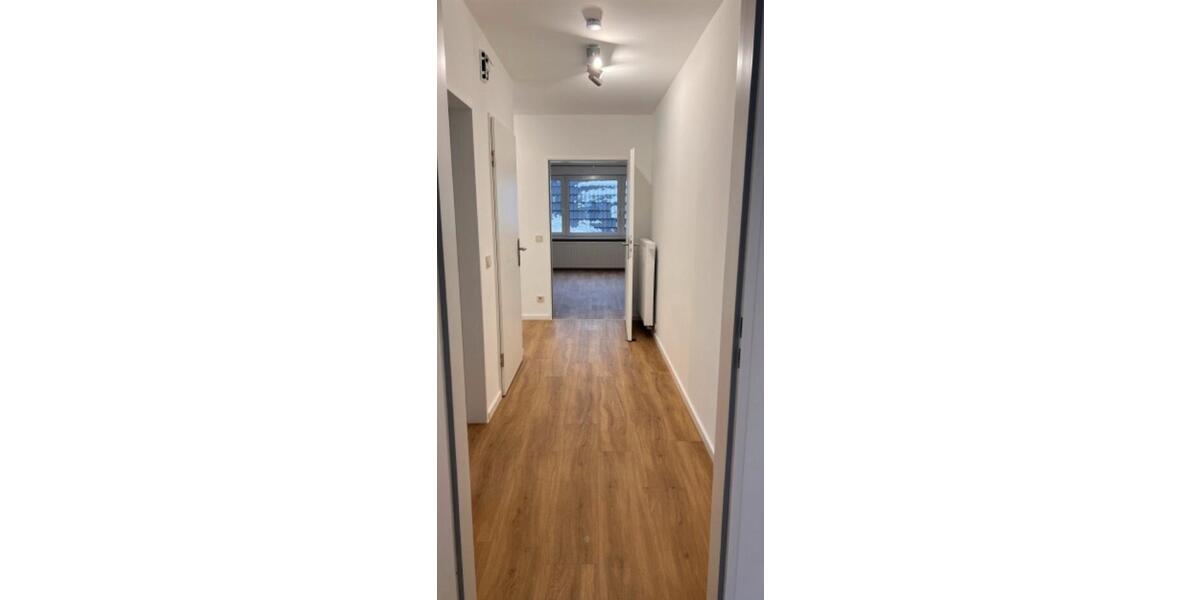 Dachgeschoßwohnung Hamburg Niendorf - 2 Zimmer, 92 m&sup2;, 1.660&euro; | Angebot:24700356