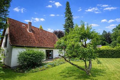 IDYLLISCHE LAGE MIT GROßEM POTENTIAL - Grundstück Hamburg Wohldorf-Ohlstedt Ohlstedt | Angebot:26065819