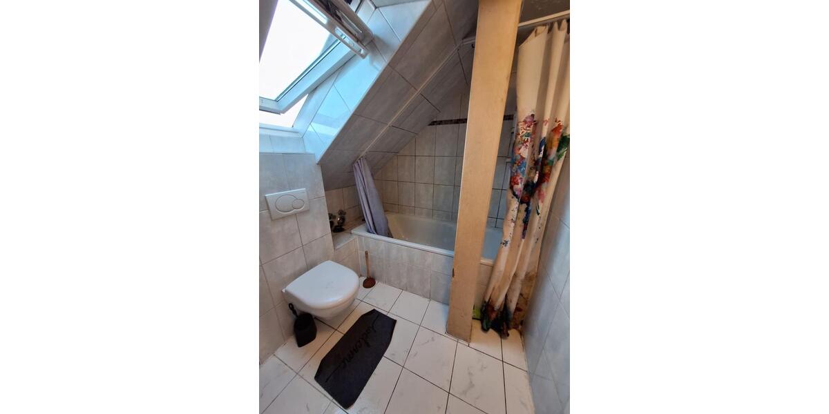 Dachgeschoßwohnung Hamburg Harburg - 2 Zimmer, 25 m&sup2;, 500&euro; | Angebot:25838898